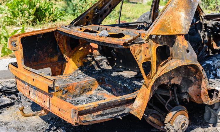 Découverte de deux corps calcinés dans une voiture à sofaïa