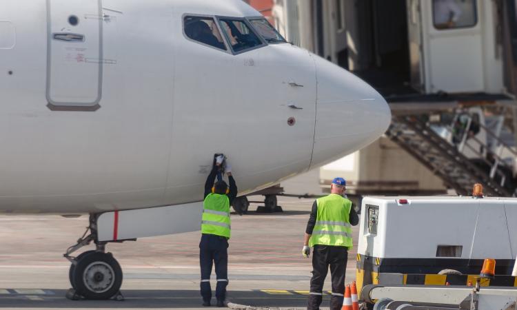Préavis de grève dans le transport aérien : les vacances de noël risquent d’être perturbées !
