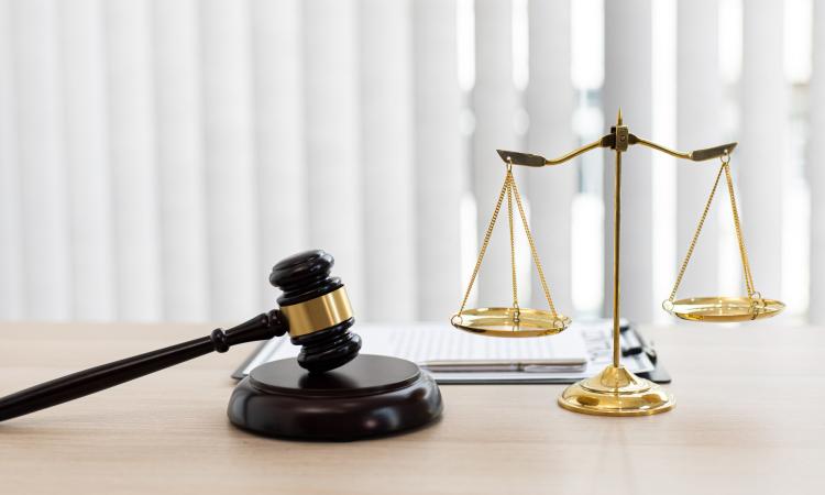 L’avocat charles nicolas suspendu de ses fonctions par le conseil de l’ordre