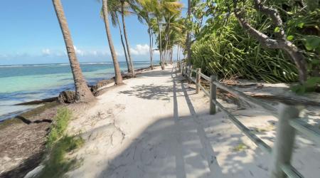 Plage de la Caravelle