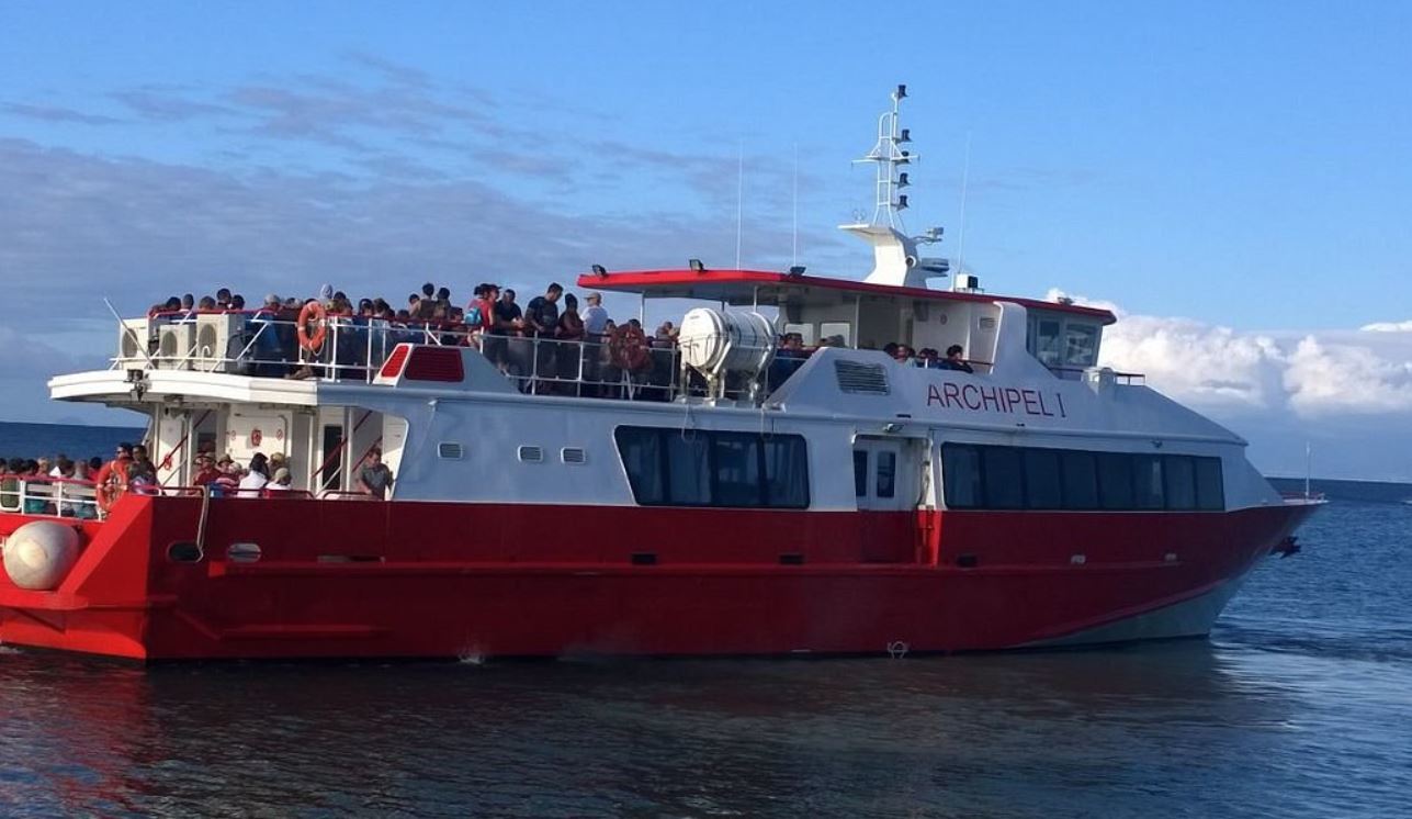 Navette maritime en direction de la Désirade